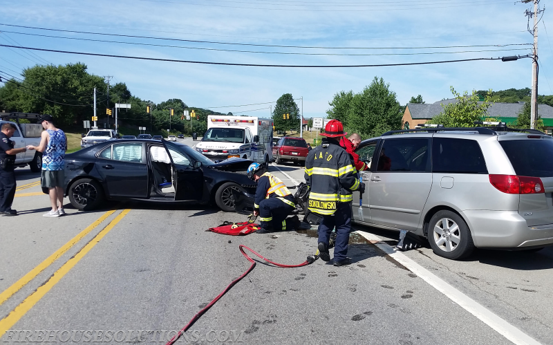 Head On Crash on Route 228 for the Rescue Squad - Adams Area Fire District